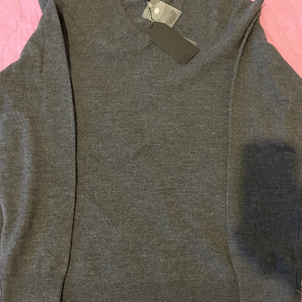 sweater - Picture 2 of 7